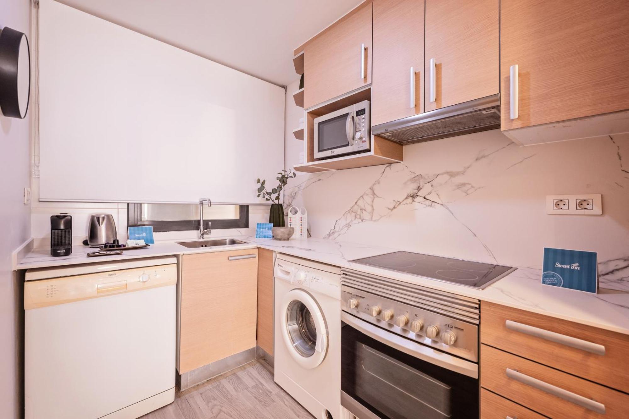 Sweett - Carrer Fira Apartment Barcelona Room photo